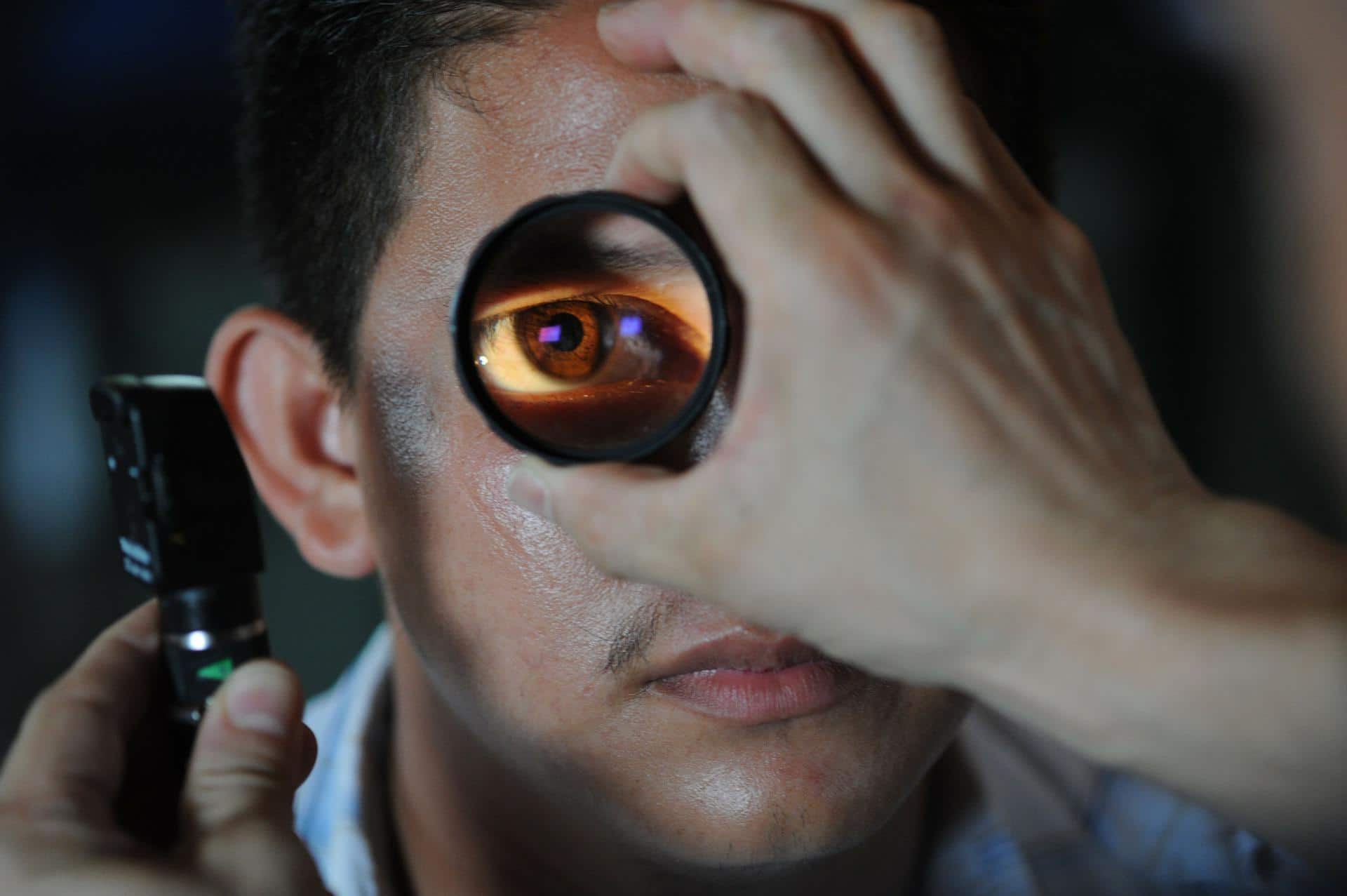 Cataracts vs. Glaucoma Eye